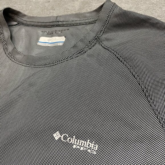 Columbia T-Shirt Women Large Gray Shiny Dots Sportswear Co Omni-Shade PFG Top - Picture 2 of 8